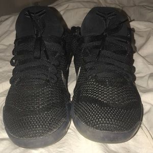 kobe bryant 11 elite low